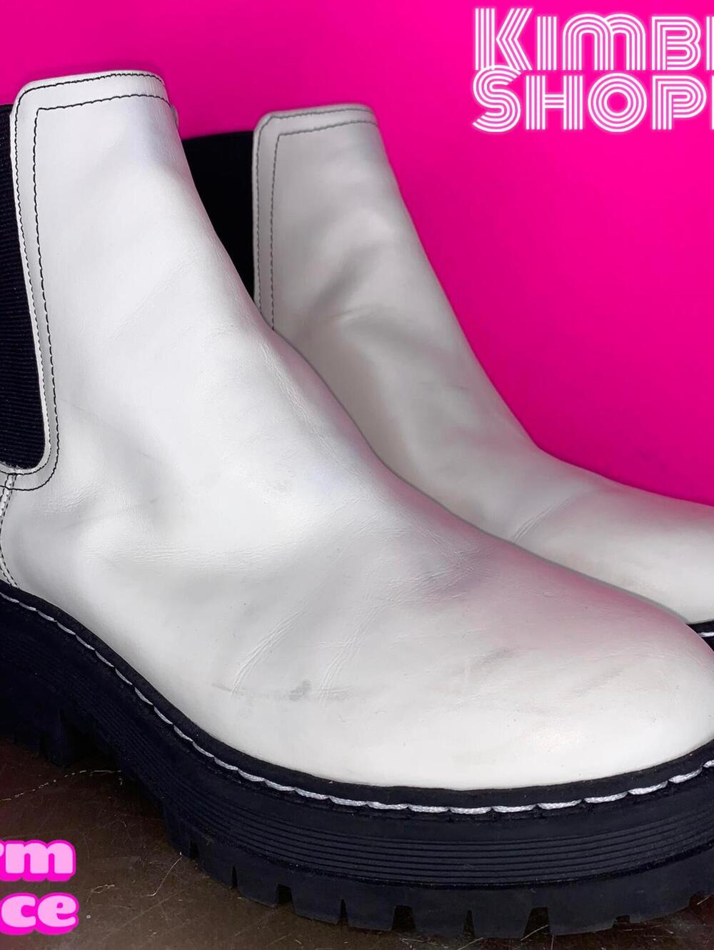 Marc Fisher Padmia White Leather Chunky Lug Sole Chelsea Boot US 6.5 UK 5 EU 37